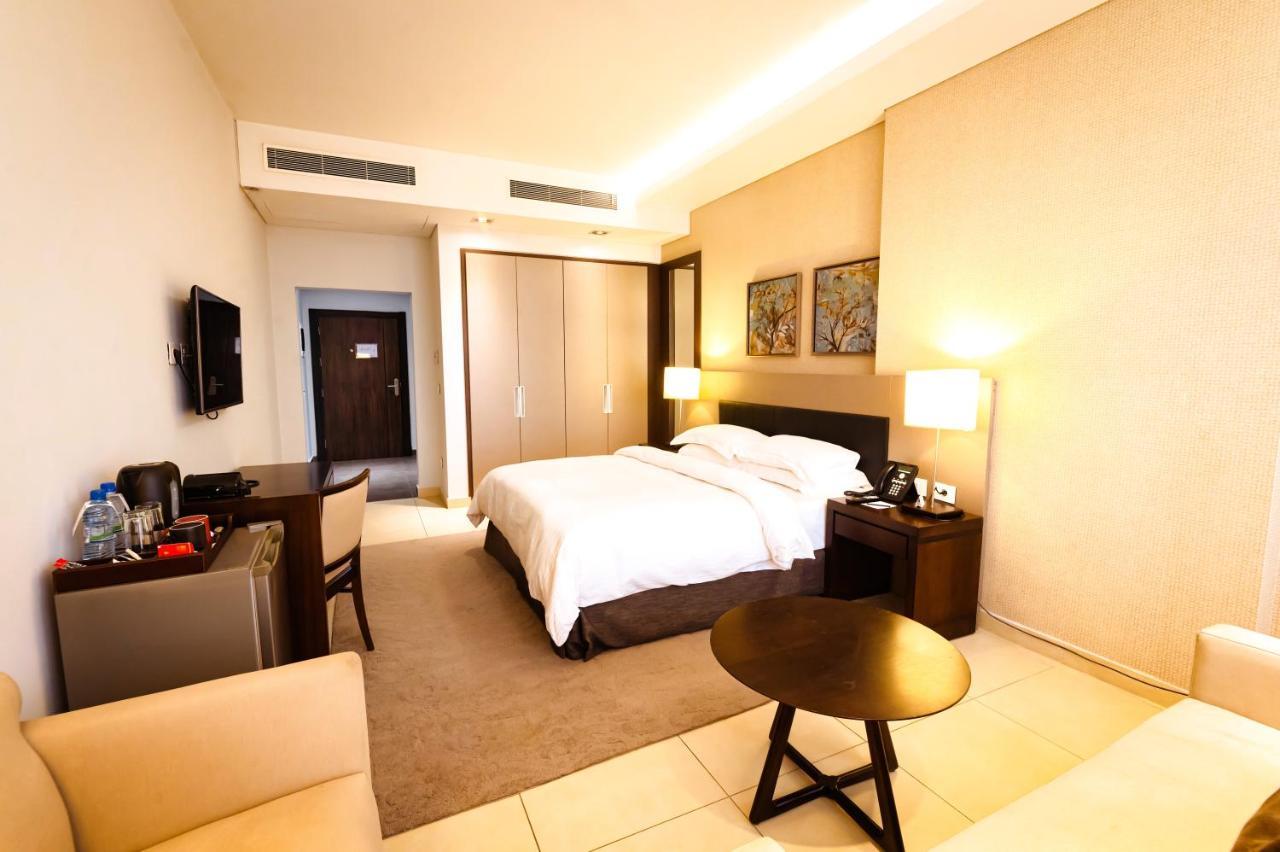 Kin Plaza Arjaan By Rotana Hotel Kinshasa Luaran gambar